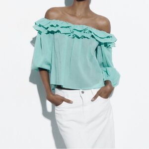 Zara Ruffled Top Mint Size S NWT